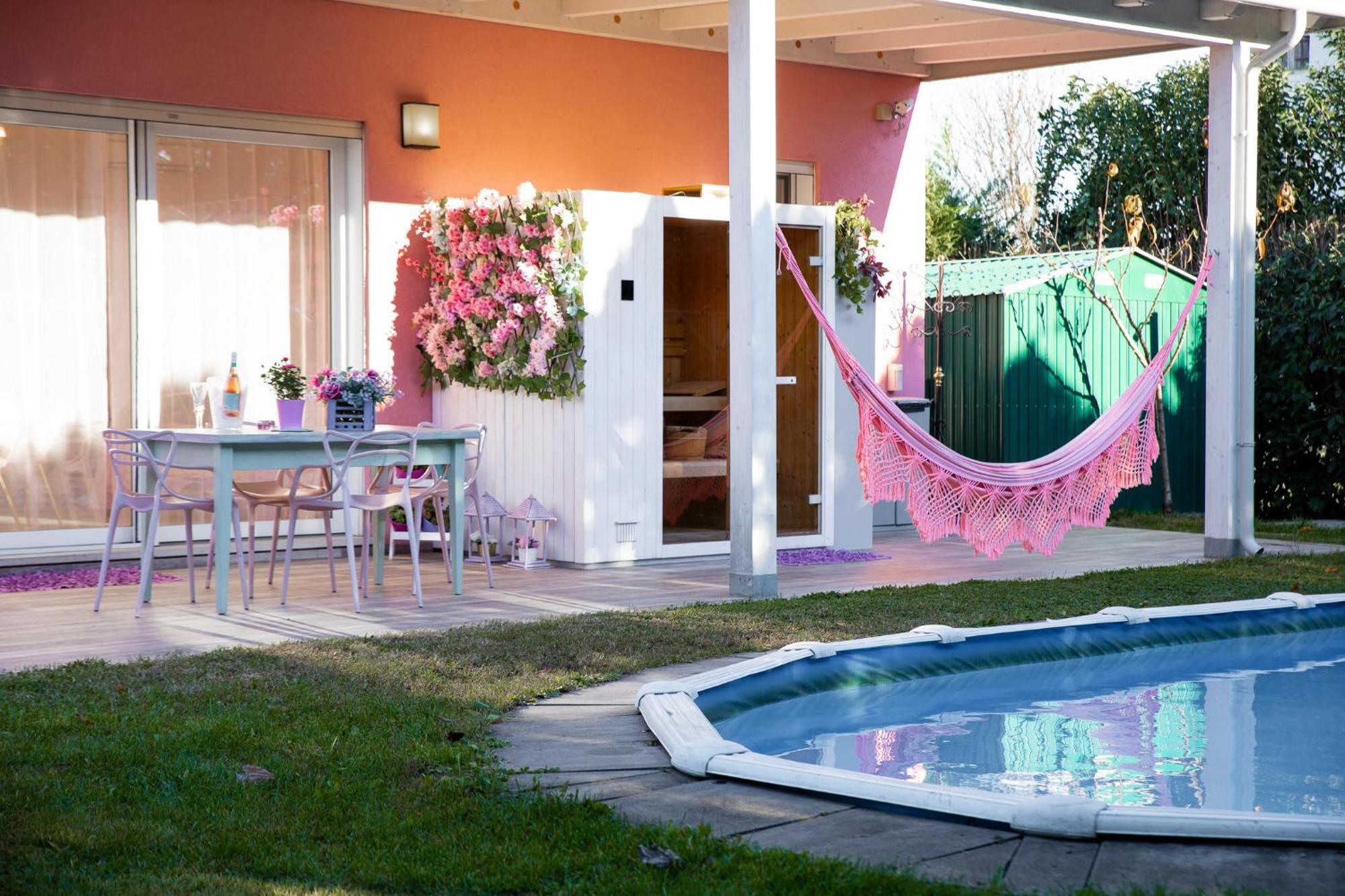 Holiday home Tinmar Barbie House