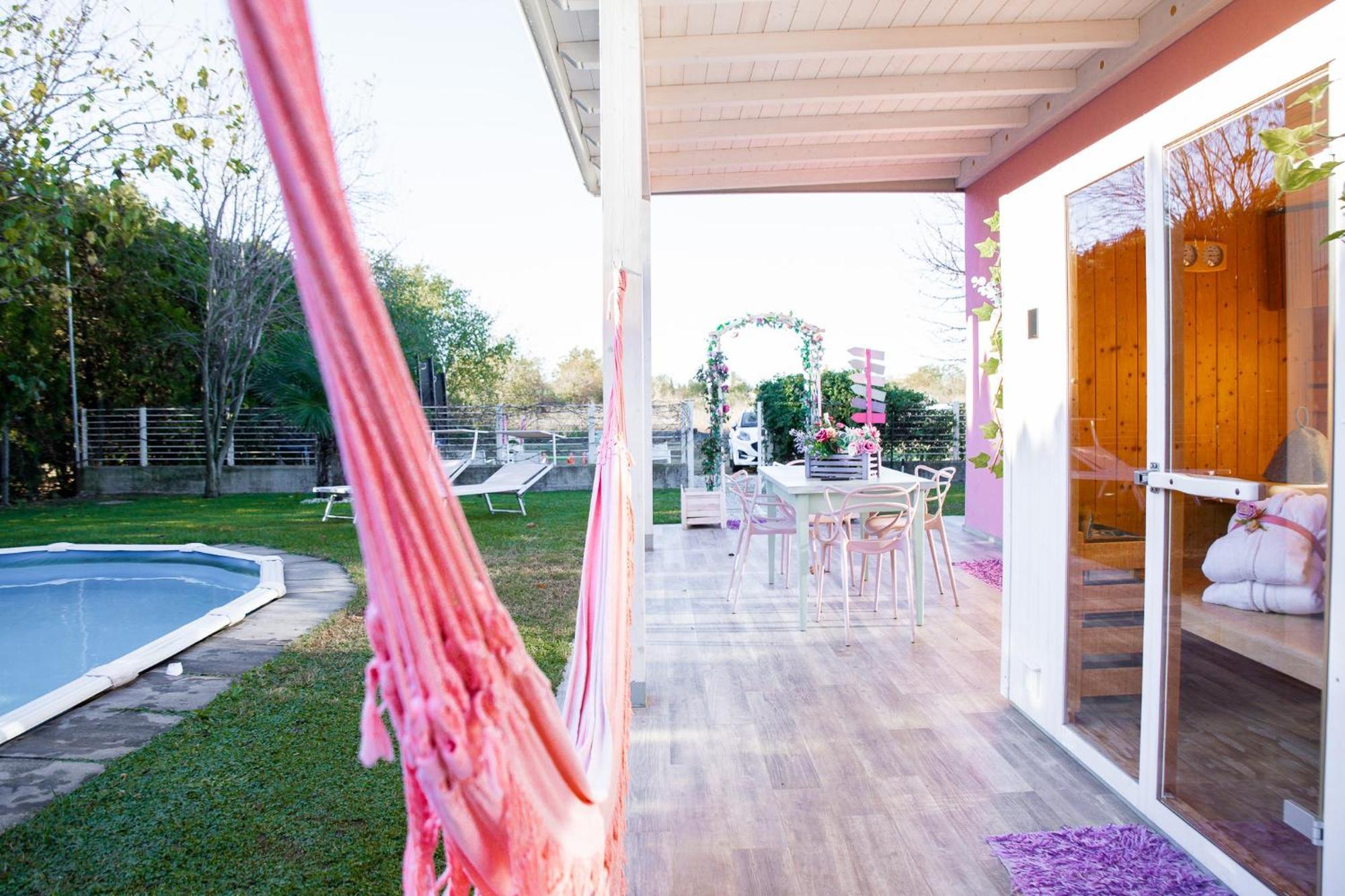 Tinmar Barbie House Holiday home